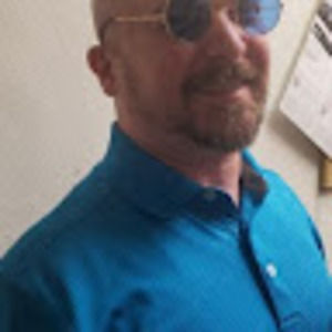 Meet your Posher, Eric